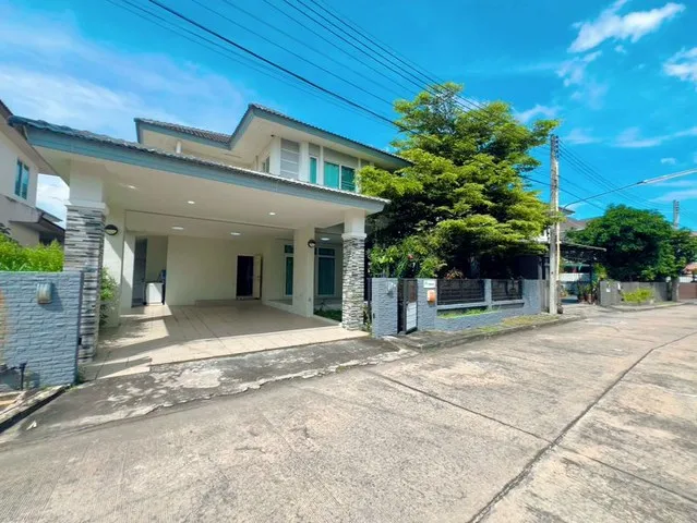 ขายบ้านเดี่ยวศรีราชา มบ.คันทรีโฮมเลคแอนพาร์ค พร้อมเข้าอยู่ บรรยากาศร่มรื่น FP-H02455 