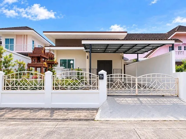 ขาย/ให้เช่า บ้านเดี่ยว หมู่บ้านชานสมุทร | บรรยากาศเงียบสงบ เป็นส่วนตัว ติดถนนศรีนครินทร์ ใกล้ทางด่วนและแหล่งช้อปปิ้ง!