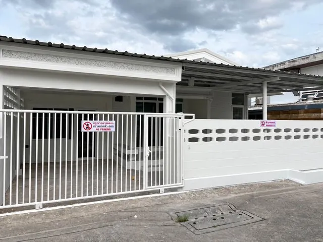 ให้เช่าบ้านเดี่ยวชั้นเดียว 50 ตร.ว. 3 ห้องนอน ซอยลาดพร้าว 87 ใกล้ MRT ลาดพร้าว 83 ใกล้ CDC เลียบด่วน