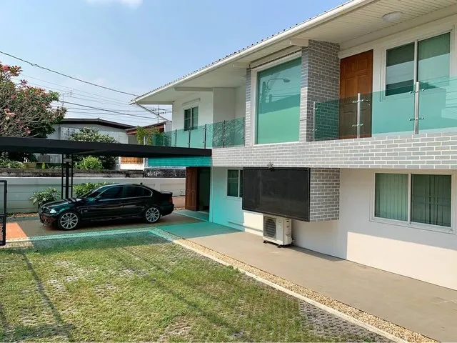 ให้เช่าโฮมออฟฟิศ 450 ตร.ม. บนเนื้อที่ 100 ตร.ว. เสนานิคม 1 ซอย 17 ใกล้ BTS เสนานิคม ** เลี้ยงสัตว์ได้ ** จดทะเบียนได้