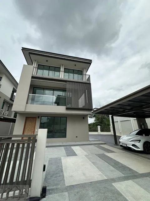 T26-605 ขาย บ้าน - ใกล้กับ ใกล้สวนหลวง ร.9 ชั้นที่ 1 97 ตารางวา