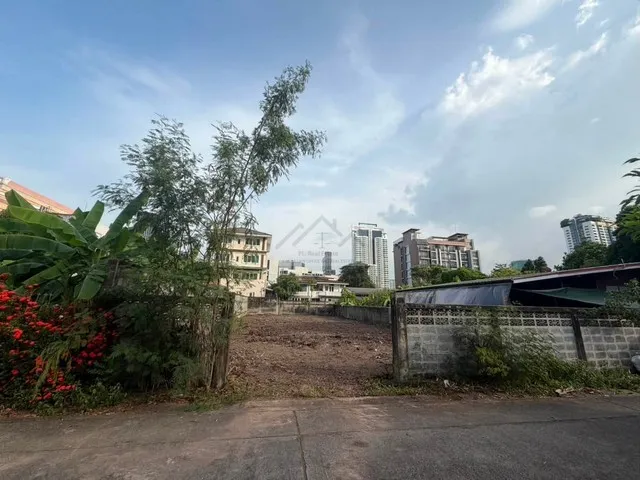 T26-1018 ขาย ที่ดิน ที่ดินเปล่า 129 ตรว. ซอยพหลโยธิน 35 กรุงเทพ จตุจักร    ชั้นทั้งหมด 1 ชั้น