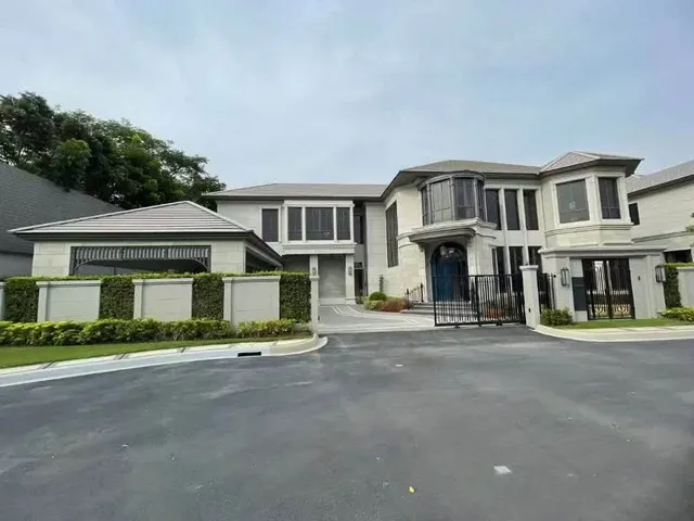 ขายบ้านเดี่ยวหรู 203 ตรว. 5 ห้องนอน โครงการนาราสิริ กรุงเทพกรีฑา Narasiri Krungthepkreetha ใกล้ไบรท์ตัน คอลเลจ 