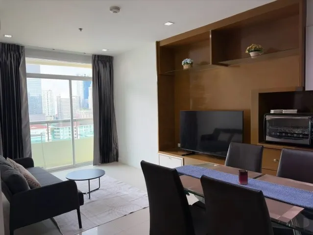 Sukhumvit City Resort Sukhumvit 11 15th Floor Fully Furnished Near BTS Nana