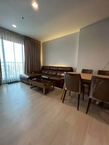 Life One Wireless 17th Floor Fully Furnished High Floor City View Near BTS Ploenchit