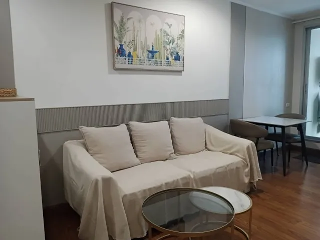 The Address Sukhumvit 42 6th Floor Newly Renovated Fully Furnished Near BTS Ekkamai
