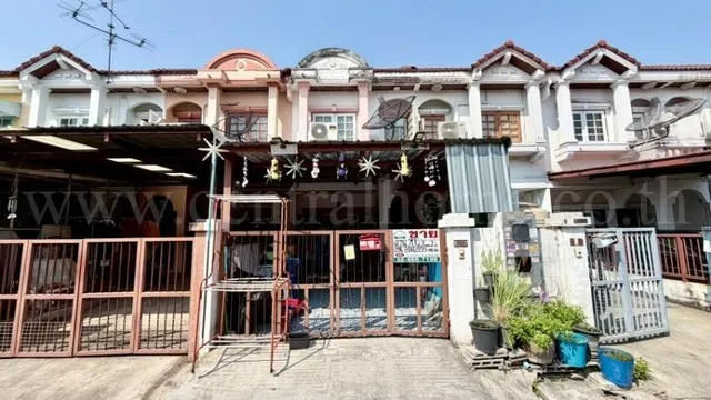 ขายด่วน ทาวน์เฮ้าส์ นันทนา การ์เด้นท์ 2 ท่าอิฐ ทำเลดี ราคาถูก