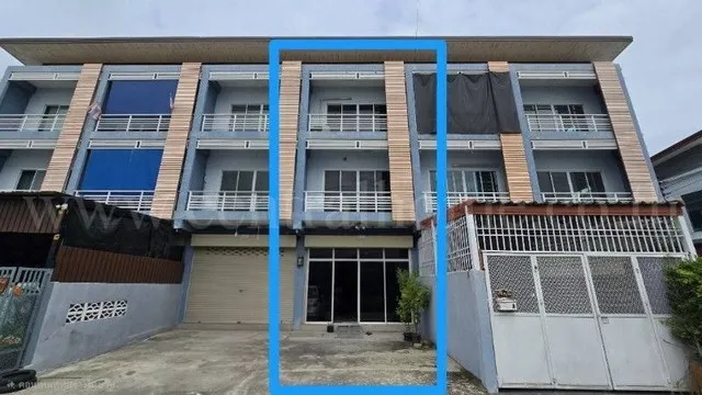 ขายด่วน อาคารพาณิชย์ 3 ชั้น ซอย รังสิต-นครนายก 24 ใกล้ SRT สถานีรังสิต