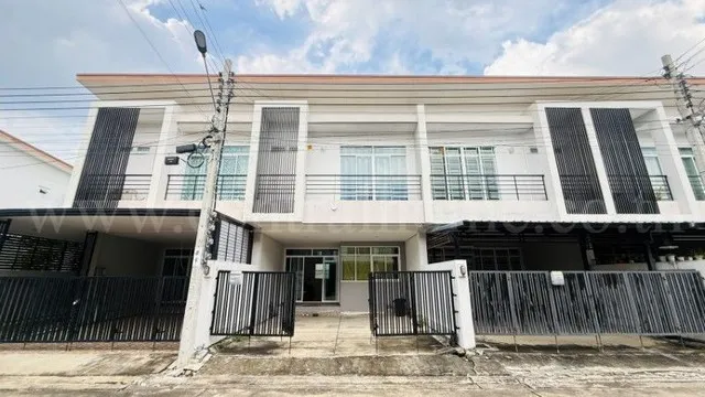 ทาวน์เฮ้าส์ เดอะ มิราเคิล พลัส เพชรเกษม 63 โครงการ 2 ราคาถูกที่สุดในโครงการ