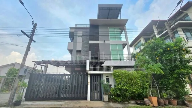 ขายด่วน บ้านเดี่ยว 3 ชั้น รามอินทรา 31 ใกล้ MRT รามอินทรา กม.4