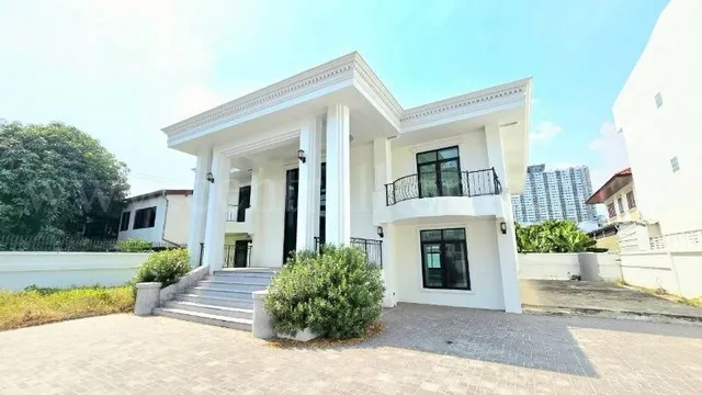 ราคาพิเศษ ซอยวิภาวดีรังสิต 36 ทำเลดี รีโนเวทใหม่ สวยมาก ราคาถูก