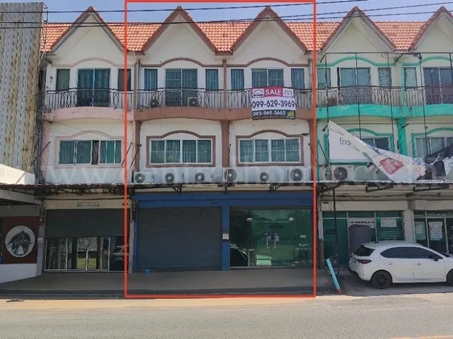 อาคารพาณิชย์ 3 ชั้น 2 คูหา รีโนเวทพร้อมอยู่ ติดถนน ซอยมังกร-ขันดี สมุทรปราการ