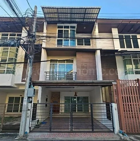 จองด่วน ทาวน์โฮม 3.5 ชั้น เดอะ รูฟ แจ้งวัฒนะ บ้านสวยพร้อมอยู่ ราคาถูกที่สุดในโครงการ