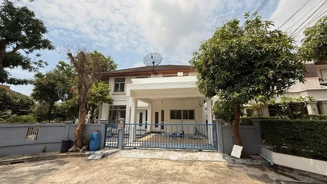 2396 ให้เช่า บ้าน เพอร์เฟค เพลส รามคำแหง-สุวรรณภูมิ 2 ห้องนอน 5 ห้อง ห้องน้ำ 4 ห้อง 78 ตารางวา ชั้นที่ 1 43000 บาทต่อเดือน