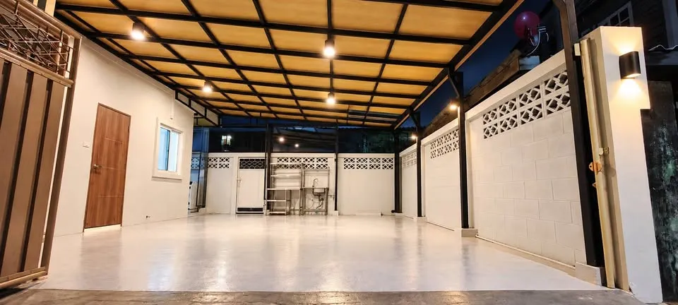 ให้เช่าบ้านเดี่ยว  ใกล้ Bts อุดมสุข ใกล้โรงเรียนศิริรัตนาธร  ใกล้ตลาดนัดซอย อุดมสุข 30