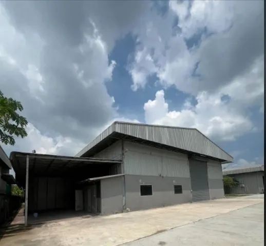 โกดัง บ้านบึง หน้องบอนแดง ขนาด  800 ตรม ออฟฟิศ 1ห้อง ห้องน้ำ 3ห้อง ไฟฟ้า 100 kva