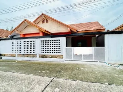 ขายบ้านเดี่ยวหนองตำลึงชลบุรี หมู่บ้านรินดา3-หนองตำลึง บ้านรีโนเวทใหม่ พร้อมอยู่ พื้นที่ 41ตารางวา 3 ห้องนอน 2 ห้องน้ำ