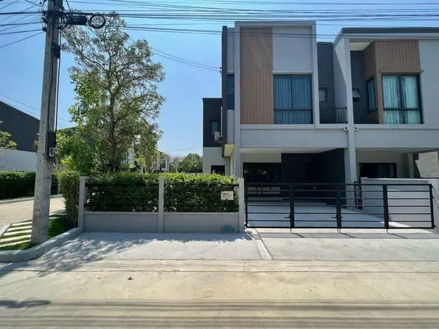 ให้เช่าบ้านใหม่ พลีโน่ สุขุมวิท-บางนา 2 พร้อมเฟอร์ หน้าสวนหลังริม ติด Mega บางนา