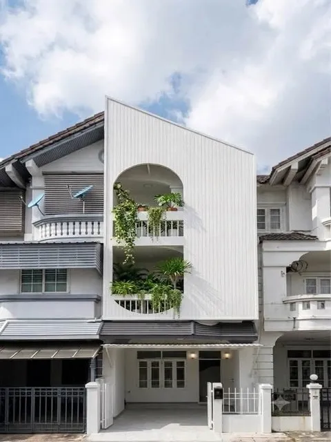 ขายทาวน์โฮม 3 ชั้น 4 ห้องนอน โครงการ นันทนา การ์เด้นท์ แจ้งวัฒนะ-ปากเกร็ด รีโนเวทใหม่ทั้งหลัง ตรงข้ามเซ็นทรัลแจ้งวัฒนะ ใกล้ MRT สีชมพู