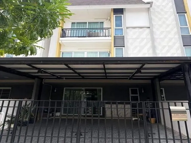 ขายทาวน์โฮม 3 ชั้น หมู่บ้าน ฟลอราติวานนท์ ติดถนนเลี่ยงเมืองนนทบุรี