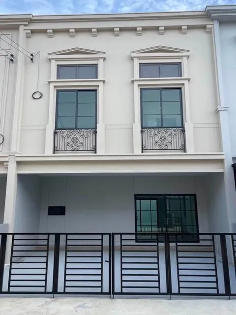 ให้เช่าทาวน์โฮม โครงการ สิริเพลส พัฒนาการ Siri Place Pattanakarn เฉลิมพระเกียรติ ร.9 ซอย 48 ใกล้สวนหลวง ร.9
