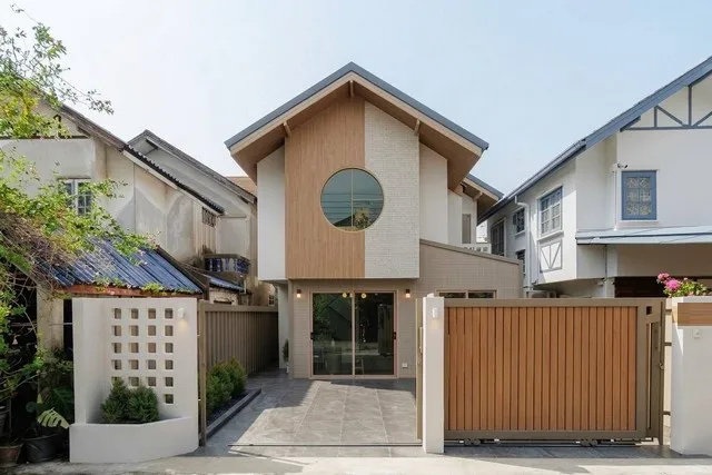 ขายบ้าน 2 ชั้น ซอยลาดพร้าว 93 ลาดพร้าว 101 รีโนเวทใหม่ ตกแต่งครบสไตล์ Minimal Muji เลียบด่วน นวมินทร์ 111 โยธินพัฒนา