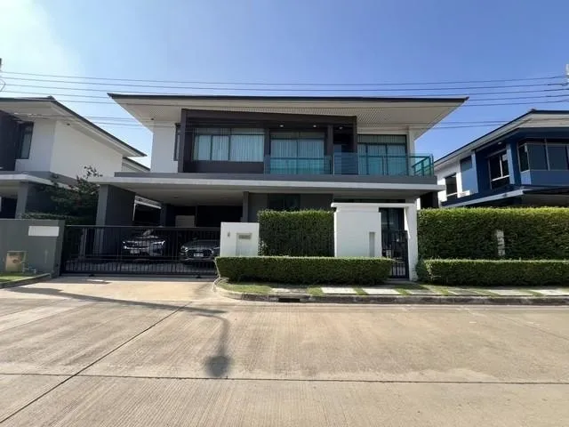 ให้เช่าบ้านเดี่ยว หมู่บ้าน เศรษฐสิริ กรุงเทพกรีฑา พร้อมเฟอร์นิเจอร์ ทำเลอยู่ถนนกรุงเทพกรีฑา