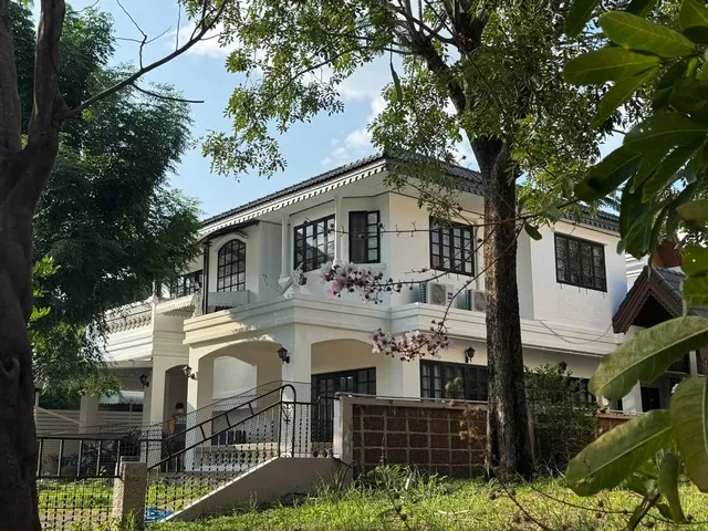 P791 ให้เช่าบ้านเดี่ยว หมู่บ้านลดาวัลย์ ศรีนครินทร์ ซอยศรีด่าน 14 ตกแต่งสวยพร้อมเข้าอยู่
