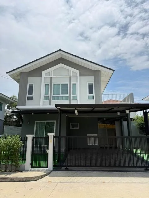 ขายบ้านเดี่ยว โครงการ Perfect place เพอร์เฟค เพลส สุขุมวิท 77 เฟส 8 ซอยลาดกระบัง 20/3 ติดโรบินสันลาดกระบัง เดินทางสะดวก พร้อมเข้าอยู่