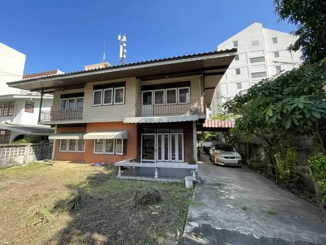 ขายที่ดิน บ้านเดี่ยว 96 ตารางวา ซอยบางนาตราด 21 อุดมสุข 56 ใกล้เซ็นทรัลบางนา 800