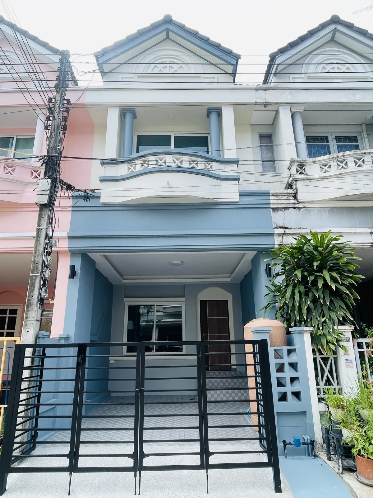 ขายด่วน! ทาวน์เฮาส์ 2 ชั้น หมู่บ้านนันทนาการ์เด้น (โครงการมณีรินทร์ เลค แอนด์ พาร์ค) ถนน 345 บางคูวัด พรีเมียม ฟรีโอน!