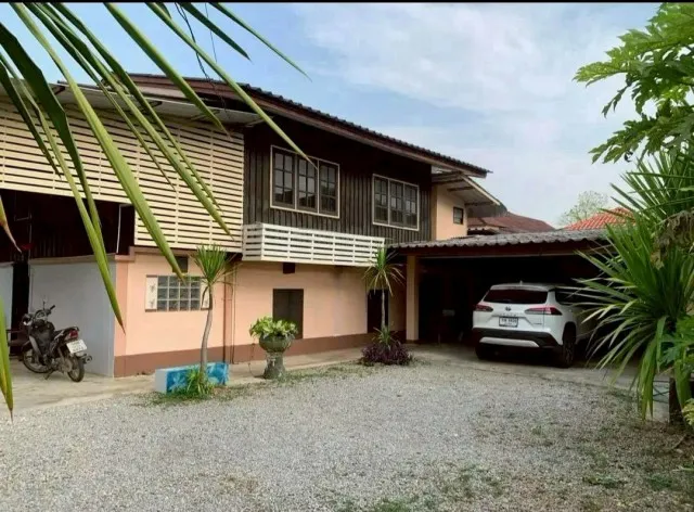 โซนสุเทพ ขายเพียง 3.5 ล้าน 86 ตรว. บ้านเดี่ยว 2 ชั้น พร้อมที่ดิน ทำเลศักยภาพ บรรยากาศเงียบสงบ เป็นส่วนตัว เดินทางสะดวก
