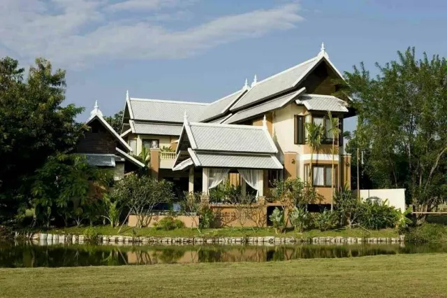 #โซนดอยสะเก็ด ให้เช่า 130,000 บาท/เดือน ขายด่วน 25 ล้าน Luxury Pool Villa ในโครงการ Flora Ville บ้านหลังใหญ่ เหมาะสำหรับครอบครัวใหญ่
