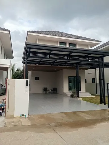 บ้านสร้างใหม่สไตล์ Modern Contemporary มีพื้นที่รอบบ้าน หนองจ๊อม
