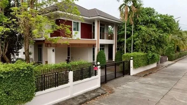บ้านเดี่ยวสุดหรู ขายด่วน หลังใหญ่ ฟังก์ชันครบ สันผีเสื้อ