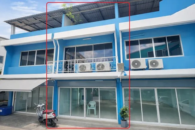 BTSอารีย์ 1.8กม.BTS สะพานควาย 915 ม. ทำโรงแรมได้ ร้านอาหารได้ จดทะเบียนได้ 3 ชั้น 3นอน 2น้ำ ใกล้ ใกล้มหาวิทยาลัยหอการค้าไทย 800 ม.