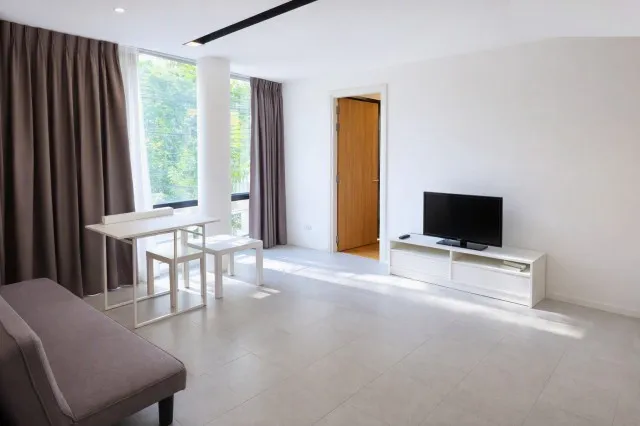 Central Embassy 325 ม. บำรุงราษฎร์ 850 ม. ลด 35% ซอยนายเลิศ คอนโด 1นอน 1น้ำ The Nest Ploenchit ห้องมุม ชั้น2 41ตร.ม.  BTSเพลินจิต 320ม.