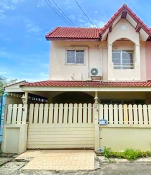 ม.ธนบุรี เพียง 400ม.ทาวน์เฮ้าส์ 2 ชั้นหลังมุม 3นอน เพชรเกษม108-112  2น้ำ  20.5ตร.ว.พื้นที่ใช้สอย 120ตร.ม.เหมาะสำหรับอยู่อาศัย