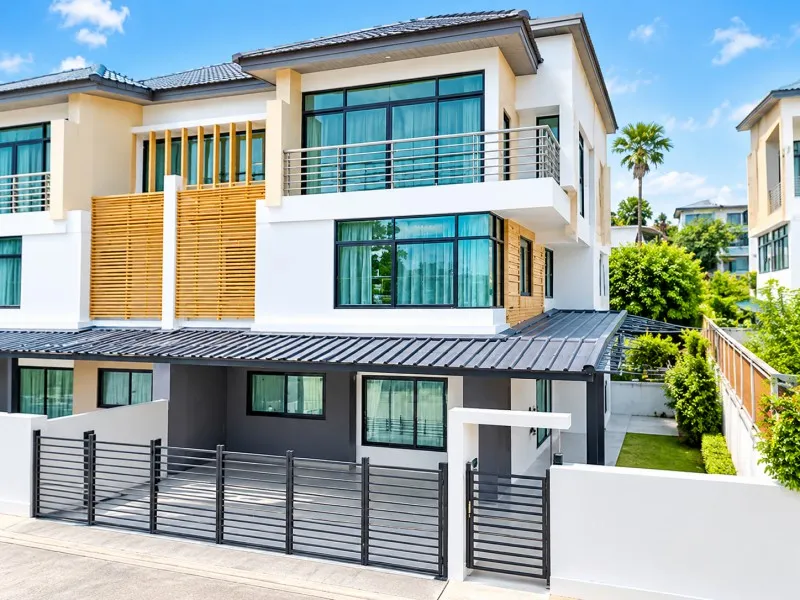 โฮมออฟฟิศบ้าน 3 ชั้นให้เช่า 5นอน MRT บางรักใหญ่ 600 ม.ราชพฤกษ์ บางรักน้อย 4 น้ำ ที่ดิน 36 ตร.ว.พื้นที่ใช้สอย 255 ตร.ม.วิวสวน สนามหญ้า