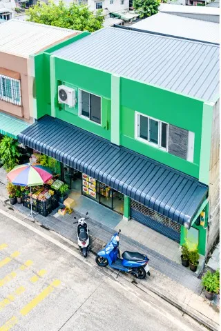 อาคาร 2คูหา 2ชั้น ดีไซน์วิลเลจ รัชดา 800 ม. สุทธิสารวินิจฉัย นานาชาติ BEYC 350ม.  ลาดพร้าว46-52 1นอน 1น้ำ 35 ตร.ว. 200 ตร.ม.