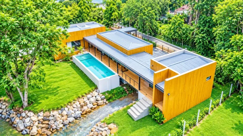 ถนนธนะรัชต์ 200 ม. Pool Villa เขาใหญ่ ติดลำตะคอง เช่า 2-3นอน 3น้ำ ใกล้ หลวงพ่อทวดเขาใหญ่ 3กม.อุทยานเขาใหญ่ 5 กม.  293 ตร.ว. 300 ตร.ม.