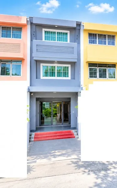 MRT บางซ่อน 85ม.ทาวน์โฮม 3 ชั้นให้เช่า 4 นอน 3 แอร์ 18 ตร.วา.216 ตร.ม ตลาดบางซ่อน 350 ม.