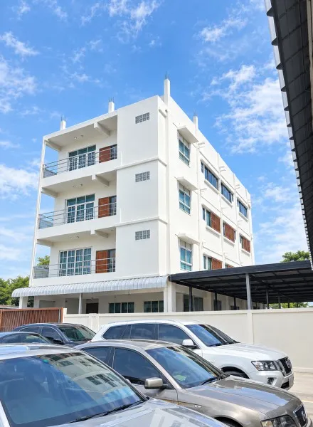 261001koatpaas ให้เช่า โรงแรม โรงแรม AIRBNB 15นอน 15น้ำ 3.5-4.5ชั้น  ติดถนนราชพฤกษ์ ใกล้เดอะ เซอร์เคิล ราชพฤกษ์ 300 ม. และ Little Walk