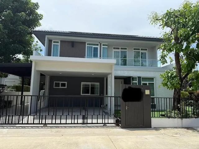 HR 10476 ให้เช่าบ้านเดี่ยว 2 ชั้น มัณฑนา 2 บางนา กม.7 บ้านหลังใหญ่พร้อมโซลาร์เซลล์และ EV Charger ใกล้เมกาบางนา
