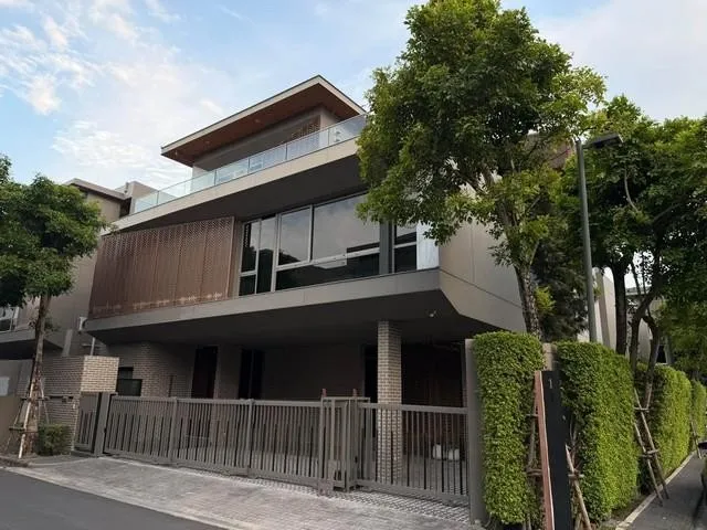 HS 2066 ขาย ให้เช่าบ้านเดี่ยว 3 ชั้น 525 ตรม. 5 ห้องนอน โครงการ ARTALE พัฒนาการ ทองหล่อ พัฒนาการ20