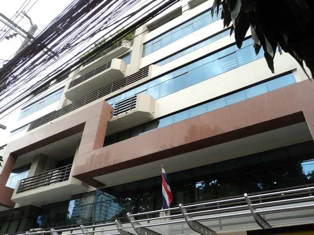 00345 ให้เช่า สำนักงาน อาคารต้นสน ใกล้กับ - 65000 บาทต่อเดือน ห้องนอน 1 ห้อง ห้องน้ำ 1 ห้อง ชั้นทั้งหมด 1 ชั้น