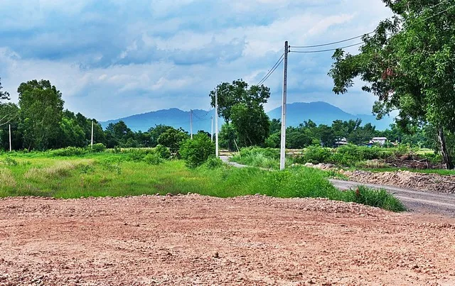 ขาย ที่ดิน ที่ดินวิวเขาใกล้ถนนใหญ่ บ้านนา นครนายก ชั้นทั้งหมด 1 ชั้น 450000 บาท 200 ตร.วา ใกล้กับ ศาลจังหวัดนครนายก